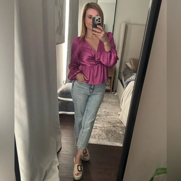 Elegant Magenta Pink Women's Top - Picture 7 of 12